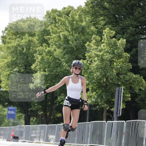 29.06.2025 - hella hamburg halbmarathon Jannik Wohlers http://msf.ph/oto/8146725 29.06.2025 09:09:19 Lombardsbrücke  meine-sportfotos.de
