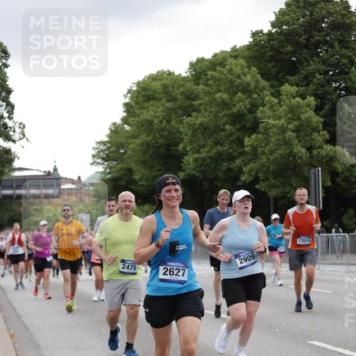 29.06.2025 - hella hamburg halbmarathon Jannik Wohlers http://msf.ph/oto/8146826 29.06.2025 10:48:02 Lombardsbrücke 1142, 1645, 2195, 2475, 2627, 2756, 2909, 3224, 3320, 3504, 3661, 4588, 5585, 5781, 6143, 7532, 8461, 8948, 9775, 9787, 10059, 10145, 12022, 12152, 12192, 12439, 12452, 12932, 13559, 13675, 13814, 13914, 15489, 15593, 15715, 16368, 16498, 16499, 16669, 16693, 16935, 16965, 17631, 17930, 18248, 18967 meine-sportfotos.de