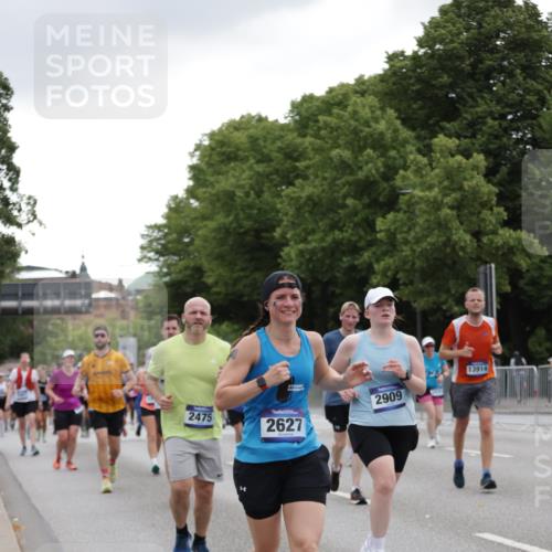 29.06.2025 - hella hamburg halbmarathon Jannik Wohlers http://msf.ph/oto/8146839 29.06.2025 10:48:02 Lombardsbrücke 1142, 1645, 2195, 2475, 2627, 2756, 2909, 3224, 3320, 3504, 3661, 4588, 5585, 5781, 6143, 7532, 8461, 8948, 9775, 9787, 10059, 10145, 12022, 12152, 12192, 12439, 12452, 12932, 13559, 13675, 13814, 13914, 15489, 15593, 15715, 16368, 16498, 16499, 16669, 16693, 16935, 16965, 17631, 17930, 18248, 18967 meine-sportfotos.de