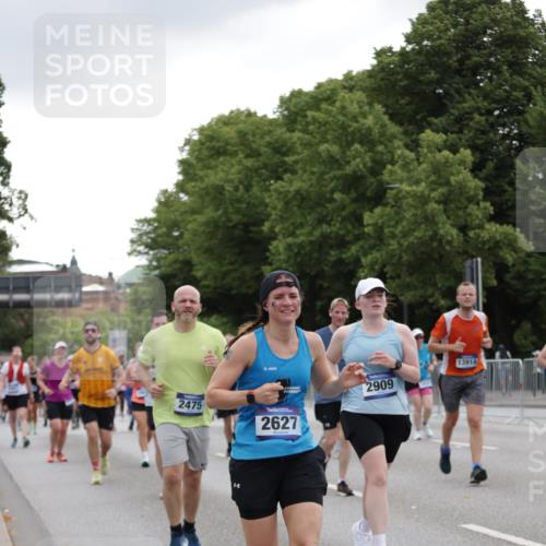 29.06.2025 - hella hamburg halbmarathon Jannik Wohlers http://msf.ph/oto/8146844 29.06.2025 10:48:02 Lombardsbrücke 1142, 1645, 2195, 2475, 2627, 2756, 2909, 3224, 3320, 3504, 3661, 4588, 5585, 5781, 6143, 7532, 8461, 8948, 9775, 9787, 10059, 10145, 12022, 12152, 12192, 12439, 12452, 12932, 13559, 13675, 13814, 13914, 15489, 15593, 15715, 16368, 16498, 16499, 16669, 16693, 16935, 16965, 17631, 17930, 18248, 18967 meine-sportfotos.de