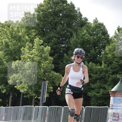29.06.2025 - hella hamburg halbmarathon Jannik Wohlers http://msf.ph/oto/8146853 29.06.2025 09:09:20 Lombardsbrücke  meine-sportfotos.de