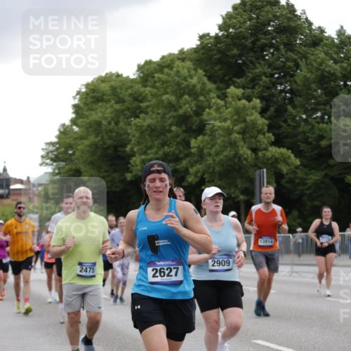 29.06.2025 - hella hamburg halbmarathon Jannik Wohlers http://msf.ph/oto/8146873 29.06.2025 10:48:02 Lombardsbrücke 1142, 1645, 2195, 2475, 2627, 2756, 2909, 3224, 3320, 3504, 3661, 4588, 5585, 5781, 6143, 7532, 8461, 8948, 9775, 9787, 10059, 10145, 12022, 12152, 12192, 12439, 12452, 12932, 13559, 13675, 13814, 13914, 15489, 15593, 15715, 16368, 16498, 16499, 16669, 16693, 16935, 16965, 17631, 17930, 18248, 18967 meine-sportfotos.de