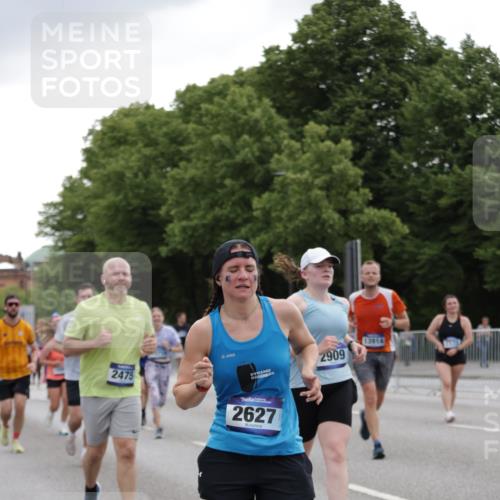 29.06.2025 - hella hamburg halbmarathon Jannik Wohlers http://msf.ph/oto/8146894 29.06.2025 10:48:02 Lombardsbrücke 1142, 1645, 2195, 2475, 2627, 2756, 2909, 3224, 3320, 3504, 3661, 4588, 5585, 5781, 6143, 7532, 8461, 8948, 9775, 9787, 10059, 10145, 12022, 12152, 12192, 12439, 12452, 12932, 13559, 13675, 13814, 13914, 15489, 15593, 15715, 16368, 16498, 16499, 16669, 16693, 16935, 16965, 17631, 17930, 18248, 18967 meine-sportfotos.de
