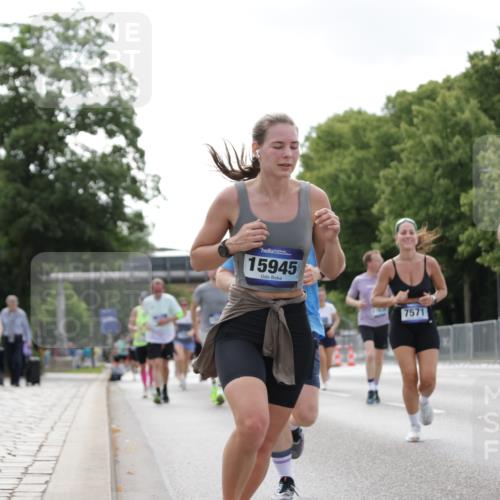 29.06.2025 - hella hamburg halbmarathon Jannik Wohlers http://msf.ph/oto/8146921 29.06.2025 10:11:18 Lombardsbrücke 1328, 1531, 1866, 1992, 3363, 4227, 5379, 5605, 7571, 8115, 8807, 8810, 9428, 10428, 11321, 11507, 12473, 13177, 13203, 13939, 14008, 14384, 15945, 17080, 17638, 17774, 17866, 18278 meine-sportfotos.de