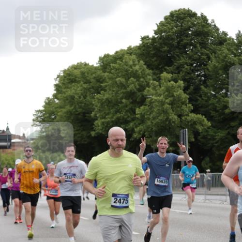 29.06.2025 - hella hamburg halbmarathon Jannik Wohlers http://msf.ph/oto/8146935 29.06.2025 10:48:03 Lombardsbrücke 1142, 1645, 2195, 2475, 2627, 2756, 2909, 3224, 3320, 3661, 4588, 5781, 6143, 7532, 8461, 8760, 8948, 9775, 9787, 10059, 12022, 12152, 12192, 12439, 12452, 12932, 13559, 13814, 13914, 15489, 15593, 15715, 16368, 16498, 16499, 16669, 16693, 16935, 16965, 17631, 17930, 18909, 18967 meine-sportfotos.de