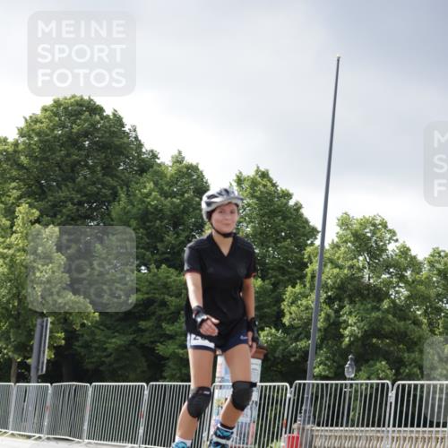 29.06.2025 - hella hamburg halbmarathon Jannik Wohlers http://msf.ph/oto/8146939 29.06.2025 09:09:23 Lombardsbrücke  meine-sportfotos.de