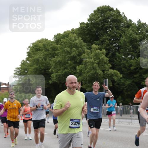 29.06.2025 - hella hamburg halbmarathon Jannik Wohlers http://msf.ph/oto/8146952 29.06.2025 10:48:03 Lombardsbrücke 1142, 1645, 2195, 2475, 2627, 2756, 2909, 3224, 3320, 3661, 4588, 5781, 6143, 7532, 8461, 8760, 8948, 9775, 9787, 10059, 12022, 12152, 12192, 12439, 12452, 12932, 13559, 13814, 13914, 15489, 15593, 15715, 16368, 16498, 16499, 16669, 16693, 16935, 16965, 17631, 17930, 18909, 18967 meine-sportfotos.de
