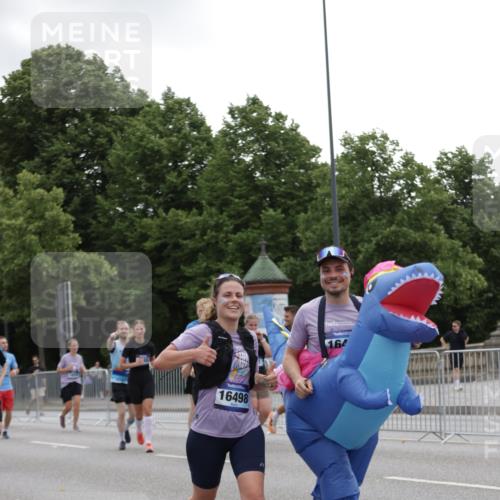 29.06.2025 - hella hamburg halbmarathon Jannik Wohlers http://msf.ph/oto/8147169 29.06.2025 10:48:11 Lombardsbrücke 1142, 1167, 1584, 2195, 2437, 2438, 2475, 2627, 2716, 2909, 3224, 3661, 5010, 7203, 7947, 7948, 8461, 8719, 8760, 9787, 10059, 10204, 10366, 10654, 11776, 12022, 12152, 12452, 13559, 13814, 13845, 13914, 15489, 15593, 15715, 15833, 16498, 16499, 16669, 16693, 16701, 16935, 16974, 17631, 17930, 18282, 18496, 18909, 18967, 19024, 19083, 19135 meine-sportfotos.de