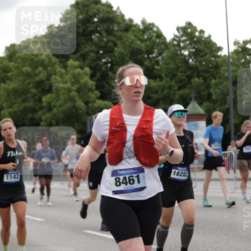 29.06.2025 - hella hamburg halbmarathon Jannik Wohlers http://msf.ph/oto/8147260 29.06.2025 10:48:13 Lombardsbrücke 1142, 1167, 1584, 2437, 2438, 2627, 2716, 3224, 3661, 5010, 7203, 7947, 7948, 8461, 8719, 8760, 9787, 10059, 10204, 10366, 10654, 10656, 11762, 11776, 12452, 13814, 13845, 13914, 15489, 15593, 15715, 15833, 16042, 16498, 16499, 16669, 16693, 16701, 16935, 16974, 17631, 17930, 18282, 18496, 18909, 18967, 19024, 19083, 19135 meine-sportfotos.de