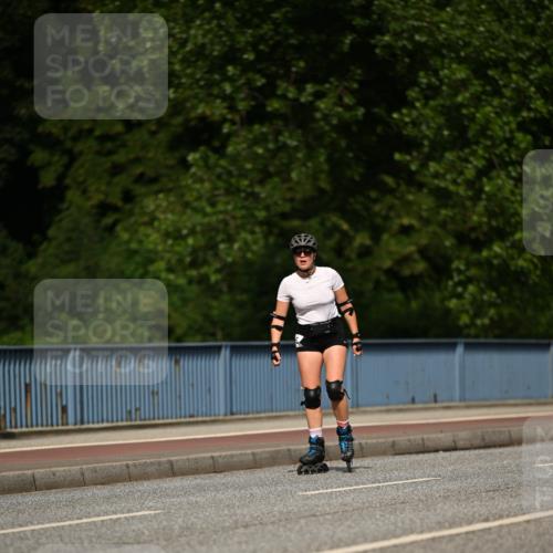 29.06.2025 - hella hamburg halbmarathon Dr. Thomas Lammeyer http://msf.ph/oto/8147266 29.06.2025 09:26:46 Kennedybrücke  meine-sportfotos.de