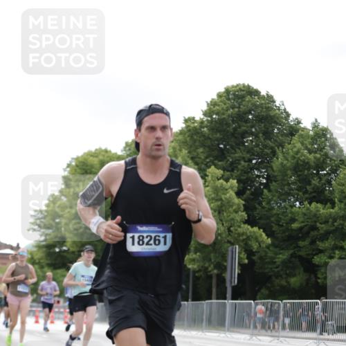 29.06.2025 - hella hamburg halbmarathon Jannik Wohlers http://msf.ph/oto/8147380 29.06.2025 10:11:32 Lombardsbrücke 1328, 1992, 3363, 5379, 5605, 7571, 9191, 9428, 10042, 10409, 11507, 11525, 11537, 11581, 11917, 12473, 13171, 13177, 13542, 13958, 14196, 14384, 15137, 16976, 17638, 17774, 18261, 18395, 18655 meine-sportfotos.de