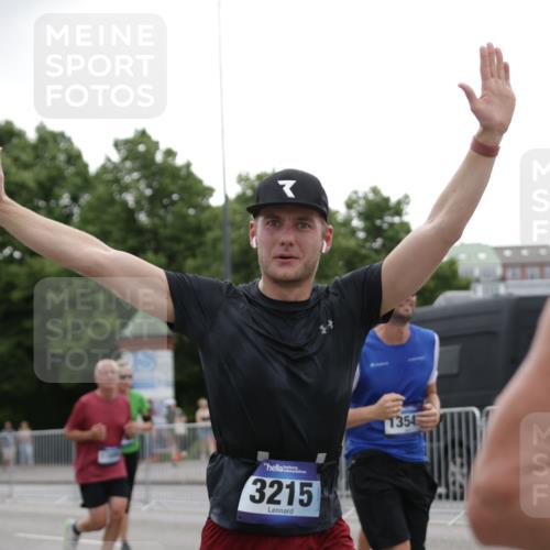 29.06.2025 - hella hamburg halbmarathon Jannik Wohlers http://msf.ph/oto/8147614 29.06.2025 10:48:31 Lombardsbrücke 2160, 2437, 2438, 2792, 3215, 3253, 5010, 5479, 5480, 5551, 6015, 6437, 6566, 7062, 7203, 9341, 9359, 9552, 10081, 10366, 10524, 10654, 10656, 11000, 11364, 11365, 11601, 11690, 11741, 11762, 11776, 11861, 11865, 12173, 12881, 12882, 13426, 13507, 13549, 13775, 14382, 14623, 15100, 15159, 15597, 15631, 15771, 15833, 16042, 16525, 16974, 17046, 17538, 17693, 18016 meine-sportfotos.de