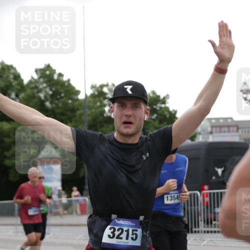 29.06.2025 - hella hamburg halbmarathon Jannik Wohlers http://msf.ph/oto/8147618 29.06.2025 10:48:31 Lombardsbrücke 2160, 2437, 2438, 2792, 3215, 3253, 5010, 5479, 5480, 5551, 6015, 6437, 6566, 7062, 7203, 9341, 9359, 9552, 10081, 10366, 10524, 10654, 10656, 11000, 11364, 11365, 11601, 11690, 11741, 11762, 11776, 11861, 11865, 12173, 12881, 12882, 13426, 13507, 13549, 13775, 14382, 14623, 15100, 15159, 15597, 15631, 15771, 15833, 16042, 16525, 16974, 17046, 17538, 17693, 18016 meine-sportfotos.de