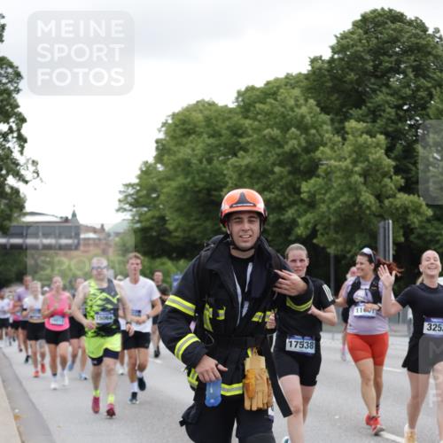 29.06.2025 - hella hamburg halbmarathon Jannik Wohlers http://msf.ph/oto/8147862 29.06.2025 10:48:40 Lombardsbrücke 2160, 2395, 2713, 2792, 3086, 3215, 3253, 4403, 5118, 5479, 5480, 5551, 6015, 6437, 6566, 6979, 7062, 9341, 9359, 10081, 10782, 10785, 11000, 11031, 11192, 11601, 11690, 11741, 11865, 12010, 12173, 12380, 12664, 12881, 12882, 13426, 13507, 13549, 13564, 13565, 14080, 14081, 14623, 15064, 15100, 15159, 15176, 15411, 15530, 15597, 15631, 15771, 16012, 16525, 16759, 17046, 17287, 17315, 17538, 17647, 17693, 18016, 18453 meine-sportfotos.de