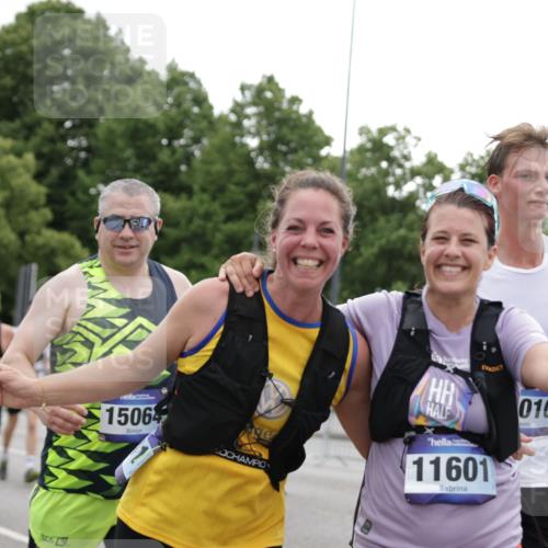 29.06.2025 - hella hamburg halbmarathon Jannik Wohlers http://msf.ph/oto/8147868 29.06.2025 10:48:44 Lombardsbrücke 2160, 2395, 2541, 2713, 2927, 3070, 3086, 3232, 3253, 4403, 4525, 4527, 5118, 5463, 5479, 5480, 5551, 6015, 6566, 6979, 7931, 7936, 8549, 9245, 9341, 9359, 10033, 10038, 10081, 10130, 10479, 10782, 10785, 11000, 11031, 11192, 11601, 11681, 11690, 11741, 11865, 12010, 12173, 12380, 12664, 12881, 12882, 13426, 13564, 13565, 14080, 14081, 14623, 15064, 15100, 15159, 15176, 15411, 15530, 15597, 15631, 15771, 16012, 16759, 17287, 17315, 17538, 17647, 17693, 18016, 18453 meine-sportfotos.de