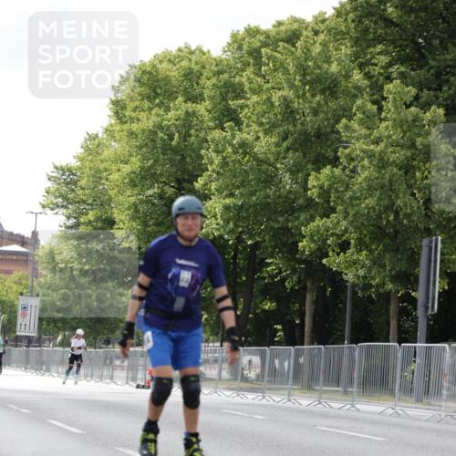 29.06.2025 - hella hamburg halbmarathon Jannik Wohlers http://msf.ph/oto/8147945 29.06.2025 09:10:31 Lombardsbrücke  meine-sportfotos.de