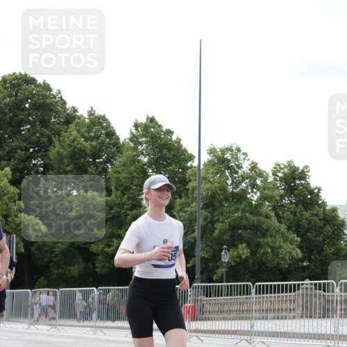 29.06.2025 - hella hamburg halbmarathon Jannik Wohlers http://msf.ph/oto/8148075 29.06.2025 10:11:55 Lombardsbrücke 1062, 1790, 1850, 2661, 3262, 3746, 4453, 4499, 5176, 6822, 6871, 6966, 7474, 9253, 9254, 9405, 9705, 10685, 11509, 14060, 14313, 14863, 14868, 16379, 18429 meine-sportfotos.de
