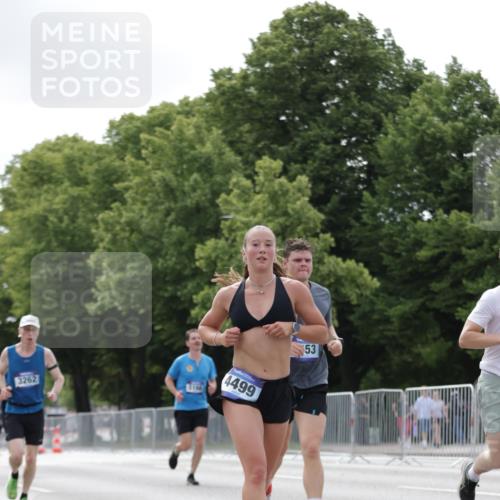 29.06.2025 - hella hamburg halbmarathon Jannik Wohlers http://msf.ph/oto/8148148 29.06.2025 10:12:00 Lombardsbrücke 1610, 1785, 1850, 2661, 2963, 2964, 3182, 3248, 3262, 3746, 4453, 4499, 4554, 5166, 5176, 5597, 5598, 6822, 6871, 6966, 7014, 7474, 9253, 9254, 9405, 10581, 10685, 11509, 14313, 14863, 14868, 16379, 16473, 18493 meine-sportfotos.de