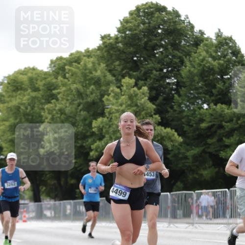 29.06.2025 - hella hamburg halbmarathon Jannik Wohlers http://msf.ph/oto/8148153 29.06.2025 10:12:00 Lombardsbrücke 1610, 1785, 1850, 2661, 2963, 2964, 3182, 3248, 3262, 3746, 4453, 4499, 4554, 5166, 5176, 5597, 5598, 6822, 6871, 6966, 7014, 7474, 9253, 9254, 9405, 10581, 10685, 11509, 14313, 14863, 14868, 16379, 16473, 18493 meine-sportfotos.de