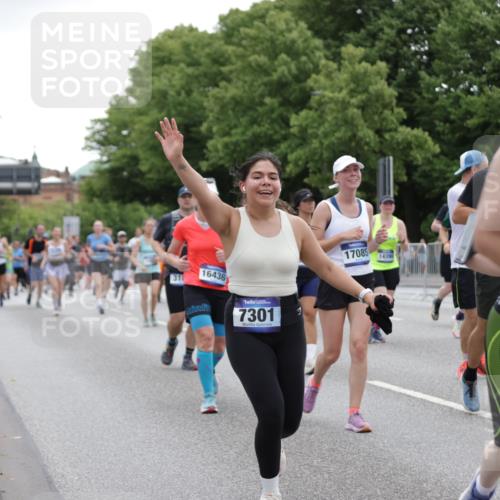 29.06.2025 - hella hamburg halbmarathon Jannik Wohlers http://msf.ph/oto/8148262 29.06.2025 10:49:03 Lombardsbrücke 1525, 1625, 1805, 2067, 2527, 2541, 2668, 2927, 3070, 3183, 3232, 3383, 3943, 4525, 4527, 4589, 4769, 4809, 5106, 5463, 6191, 6989, 7301, 7650, 7936, 8549, 9245, 9261, 10033, 10130, 10333, 10479, 11558, 11631, 12669, 13915, 13942, 14137, 14389, 14390, 14529, 15057, 15412, 16436, 16944, 17085, 17089, 17964, 18470, 18586, 19071, 19247 meine-sportfotos.de