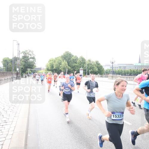29.06.2025 - hella hamburg halbmarathon Jannik Wohlers http://msf.ph/oto/8148319 29.06.2025 10:17:32 Lombardsbrücke 1159, 1160, 1268, 1622, 1641, 2094, 2147, 2931, 3138, 5004, 5290, 5611, 5733, 7094, 7641, 7649, 7838, 7882, 7883, 8128, 8248, 8607, 8799, 9400, 9539, 9717, 9734, 9798, 9964, 10174, 10332, 10509, 10831, 11156, 11275, 11352, 11656, 11916, 12401, 12553, 12598, 12752, 13681, 13843, 14013, 14420, 14496, 14701, 14738, 14795, 14825, 14831, 15203, 15322, 15614, 16038, 16576, 16644, 16707, 16792, 17270, 17616 meine-sportfotos.de