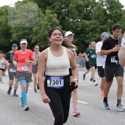 29.06.2025 - hella hamburg halbmarathon Jannik Wohlers http://msf.ph/oto/8148322 29.06.2025 10:49:04 Lombardsbrücke 1525, 1625, 1805, 2067, 2527, 2668, 3183, 3232, 3383, 3943, 4525, 4527, 4589, 4769, 4809, 5106, 5463, 6191, 6989, 7301, 7305, 7339, 7650, 8549, 9261, 10130, 10333, 10479, 11558, 11631, 12388, 12669, 13915, 13942, 14137, 14389, 14390, 14529, 15057, 15412, 16436, 16944, 17085, 17089, 17964, 18470, 18586, 19071, 19247 meine-sportfotos.de