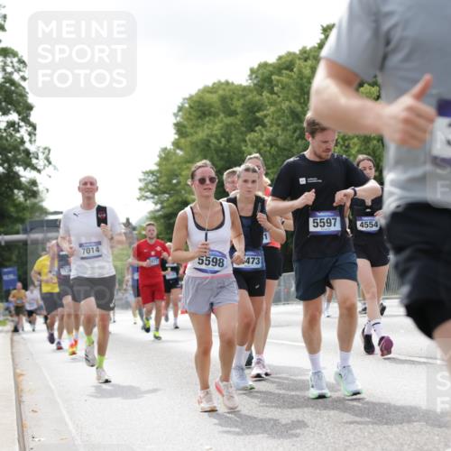 29.06.2025 - hella hamburg halbmarathon Jannik Wohlers http://msf.ph/oto/8148428 29.06.2025 10:12:07 Lombardsbrücke 1249, 1610, 1785, 1850, 2963, 2964, 3182, 3248, 3262, 4453, 4499, 4554, 5150, 5166, 5176, 5597, 5598, 6822, 6871, 6966, 7014, 8971, 9254, 9405, 10581, 10685, 12456, 13566, 13816, 14540, 14868, 15369, 16473, 18178, 18493 meine-sportfotos.de
