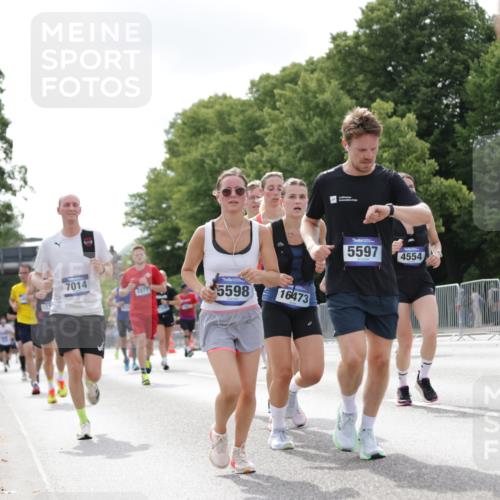 29.06.2025 - hella hamburg halbmarathon Jannik Wohlers http://msf.ph/oto/8148452 29.06.2025 10:12:07 Lombardsbrücke 1249, 1610, 1785, 1850, 2963, 2964, 3182, 3248, 3262, 4453, 4499, 4554, 5150, 5166, 5176, 5597, 5598, 6822, 6871, 6966, 7014, 8971, 9254, 9405, 10581, 10685, 12456, 13566, 13816, 14540, 14868, 15369, 16473, 18178, 18493 meine-sportfotos.de