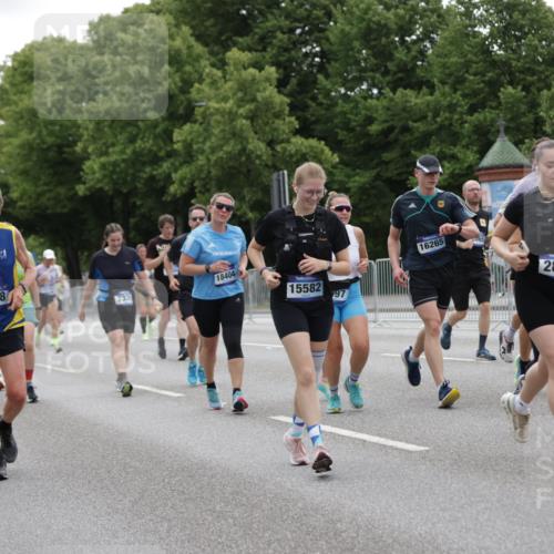 29.06.2025 - hella hamburg halbmarathon Jannik Wohlers http://msf.ph/oto/8148620 29.06.2025 10:49:20 Lombardsbrücke 1040, 1041, 1805, 1888, 2212, 2466, 2862, 2997, 5076, 5552, 5694, 6694, 7305, 7339, 7366, 7679, 8065, 9162, 10403, 10704, 12124, 12388, 13764, 13915, 13942, 14137, 14184, 14214, 14529, 14545, 14692, 15063, 15582, 16097, 16265, 16512, 16944, 16953, 16975, 17196, 17408, 18086, 18404, 18586, 18684, 19071, 19247 meine-sportfotos.de