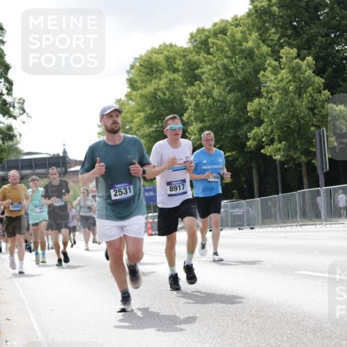 29.06.2025 - hella hamburg halbmarathon Jannik Wohlers http://msf.ph/oto/8148637 29.06.2025 10:12:19 Lombardsbrücke 1249, 1610, 1785, 1851, 1939, 2531, 2891, 2963, 3182, 3248, 4554, 5150, 6207, 7014, 7907, 8917, 8971, 11025, 12456, 13566, 13816, 14540, 14869, 15012, 15369, 16473, 16826, 16911, 17061, 17994, 18178, 18493 meine-sportfotos.de