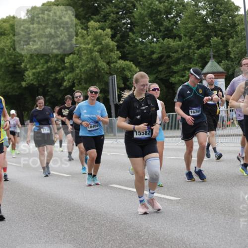 29.06.2025 - hella hamburg halbmarathon Jannik Wohlers http://msf.ph/oto/8148652 29.06.2025 10:49:20 Lombardsbrücke 1040, 1041, 1805, 1888, 2212, 2466, 2862, 2997, 5076, 5552, 5694, 6694, 7305, 7339, 7366, 7679, 8065, 9162, 10403, 10704, 12124, 12388, 13764, 13915, 13942, 14137, 14184, 14214, 14529, 14545, 14692, 15063, 15582, 16097, 16265, 16512, 16944, 16953, 16975, 17196, 17408, 18086, 18404, 18586, 18684, 19071, 19247 meine-sportfotos.de