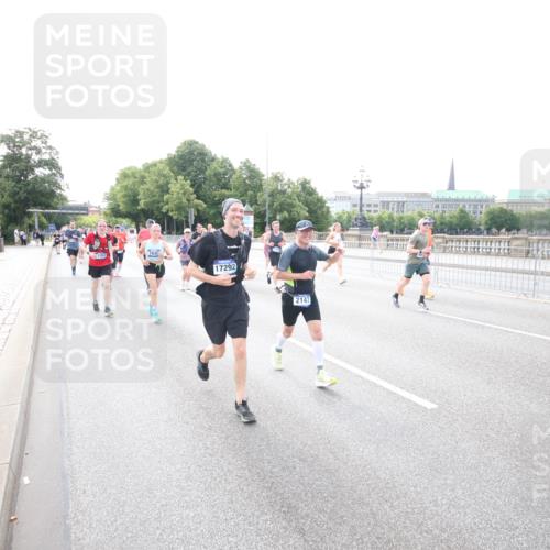 29.06.2025 - hella hamburg halbmarathon Jannik Wohlers http://msf.ph/oto/8148653 29.06.2025 10:17:42 Lombardsbrücke 1159, 1160, 1268, 1325, 1554, 1641, 1982, 2087, 2147, 2634, 2931, 3125, 3321, 3977, 4804, 5004, 6270, 7094, 7641, 7649, 7838, 7882, 7883, 8067, 8128, 8248, 8607, 9539, 9717, 9734, 9844, 9964, 10332, 10509, 10908, 10946, 11352, 11450, 11949, 12274, 12498, 12598, 12752, 12939, 13619, 13681, 14320, 14496, 14738, 14795, 14831, 15182, 15183, 15203, 15322, 15343, 15614, 16109, 16644, 16792, 16829 meine-sportfotos.de
