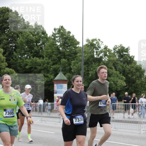 29.06.2025 - hella hamburg halbmarathon Jannik Wohlers http://msf.ph/oto/8148730 29.06.2025 10:49:26 Lombardsbrücke 1040, 1041, 1487, 1511, 1888, 2212, 2466, 2862, 2997, 4870, 5076, 5552, 5694, 5749, 6694, 7366, 7679, 8065, 9015, 9162, 10403, 10683, 10704, 12124, 13309, 13764, 14184, 14214, 14545, 14692, 15063, 15582, 15633, 16097, 16265, 16512, 16953, 16975, 17196, 17408, 18086, 18404, 18684 meine-sportfotos.de