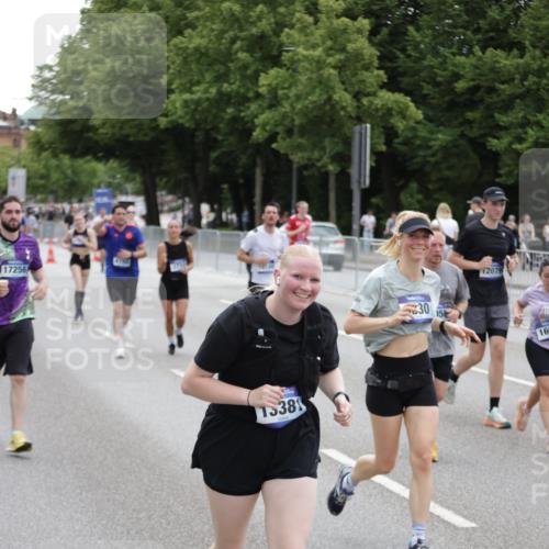 29.06.2025 - hella hamburg halbmarathon Jannik Wohlers http://msf.ph/oto/8149050 29.06.2025 10:49:48 Lombardsbrücke 3203, 3701, 3710, 3805, 3897, 4090, 4168, 5119, 5751, 5997, 6680, 6830, 7721, 7722, 7755, 8254, 9605, 9940, 10060, 10286, 10617, 11030, 11426, 11696, 11716, 11760, 12079, 13127, 13128, 13381, 13744, 13846, 13887, 14144, 14505, 14940, 15626, 16365, 16410, 16412, 16635, 17256, 18961, 19058, 19086 meine-sportfotos.de