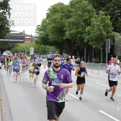 29.06.2025 - hella hamburg halbmarathon Jannik Wohlers http://msf.ph/oto/8149078 29.06.2025 10:49:49 Lombardsbrücke 3203, 3701, 3710, 3805, 3897, 4090, 4168, 5119, 5997, 6680, 6830, 7721, 7722, 7755, 8254, 9605, 9940, 10060, 10286, 10617, 11030, 11426, 11696, 11716, 11760, 12079, 13127, 13128, 13381, 13744, 13846, 13887, 14144, 14505, 14940, 15626, 16410, 16412, 16635, 17256, 18961, 19058, 19086 meine-sportfotos.de