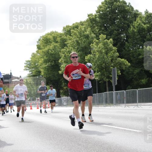 29.06.2025 - hella hamburg halbmarathon Jannik Wohlers http://msf.ph/oto/8149167 29.06.2025 10:12:44 Lombardsbrücke 1747, 2942, 3218, 3360, 3728, 4532, 6489, 7873, 8398, 8405, 8913, 9141, 10402, 14404, 15531, 16030, 16255, 16437, 17699, 17988, 18048, 18320, 18732, 18754 meine-sportfotos.de