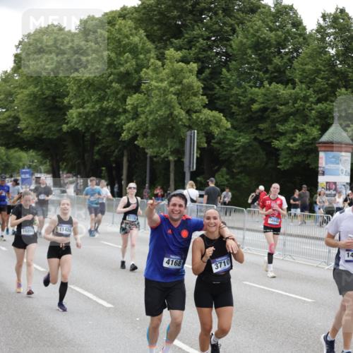 29.06.2025 - hella hamburg halbmarathon Jannik Wohlers http://msf.ph/oto/8149186 29.06.2025 10:49:51 Lombardsbrücke 2047, 3203, 3680, 3701, 3710, 3805, 3897, 4090, 4168, 5119, 5997, 6680, 6830, 7677, 7721, 7722, 7755, 8254, 9605, 9940, 10060, 10286, 10617, 11426, 11696, 11716, 11760, 12079, 13127, 13128, 13381, 13744, 13846, 13887, 14144, 14505, 14940, 15230, 16410, 16412, 16489, 16635, 16670, 17256, 18961, 19058, 19086 meine-sportfotos.de