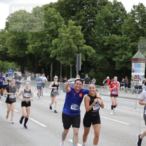 29.06.2025 - hella hamburg halbmarathon Jannik Wohlers http://msf.ph/oto/8149198 29.06.2025 10:49:51 Lombardsbrücke 2047, 3203, 3680, 3701, 3710, 3805, 3897, 4090, 4168, 5119, 5997, 6680, 6830, 7677, 7721, 7722, 7755, 8254, 9605, 9940, 10060, 10286, 10617, 11426, 11696, 11716, 11760, 12079, 13127, 13128, 13381, 13744, 13846, 13887, 14144, 14505, 14940, 15230, 16410, 16412, 16489, 16635, 16670, 17256, 18961, 19058, 19086 meine-sportfotos.de