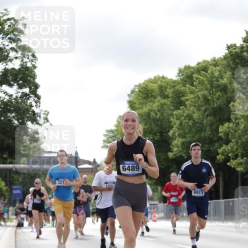 29.06.2025 - hella hamburg halbmarathon Jannik Wohlers http://msf.ph/oto/8149211 29.06.2025 10:12:49 Lombardsbrücke 1007, 1747, 1859, 2961, 3218, 3360, 3728, 6489, 8398, 8405, 8913, 9141, 9527, 12492, 15922, 16030, 16255, 16437, 17474, 17699, 17988, 18048, 18320, 18732, 18754 meine-sportfotos.de