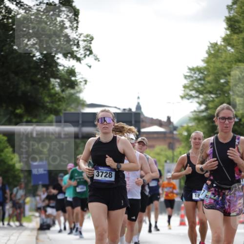 29.06.2025 - hella hamburg halbmarathon Jannik Wohlers http://msf.ph/oto/8149304 29.06.2025 10:12:53 Lombardsbrücke 1007, 1747, 1859, 2961, 3218, 3360, 3728, 3729, 4187, 6489, 7346, 7460, 8913, 9527, 12492, 15922, 16030, 16255, 16437, 17474, 17988, 18048, 18732, 18754, 19035 meine-sportfotos.de