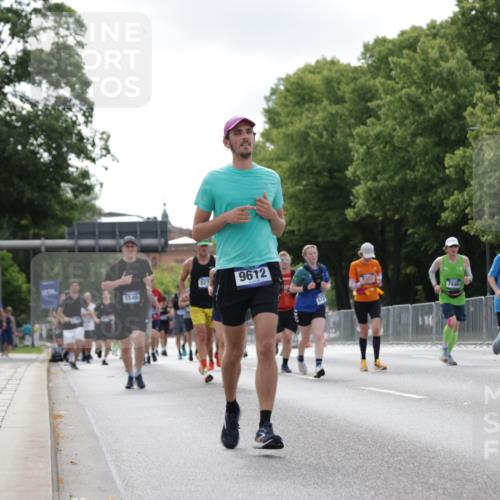 29.06.2025 - hella hamburg halbmarathon Jannik Wohlers http://msf.ph/oto/8149522 29.06.2025 10:13:03 Lombardsbrücke 1007, 1747, 1859, 2055, 2961, 3218, 3360, 3728, 3729, 4187, 4795, 4950, 5546, 6489, 6717, 6724, 7346, 7446, 7447, 7460, 8279, 8913, 9527, 9612, 12492, 13331, 13928, 15663, 15922, 17474, 18222, 18231, 18754, 19035 meine-sportfotos.de