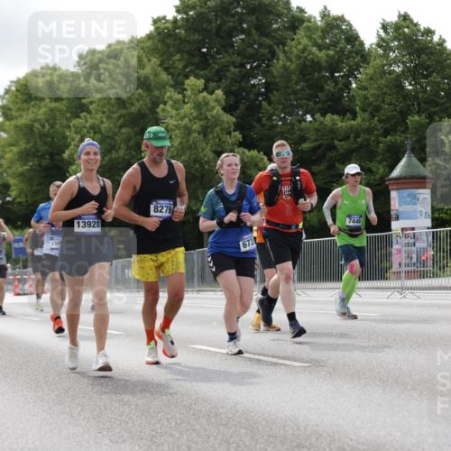 29.06.2025 - hella hamburg halbmarathon Jannik Wohlers http://msf.ph/oto/8149588 29.06.2025 10:13:07 Lombardsbrücke 1007, 1859, 2055, 2721, 2904, 3729, 4187, 4795, 4950, 5232, 5546, 6026, 6717, 6724, 7346, 7446, 7447, 7460, 7913, 8279, 9128, 9527, 9612, 12492, 12928, 12929, 13331, 13928, 15663, 15922, 16491, 17472, 17474, 18222, 18231, 19035 meine-sportfotos.de