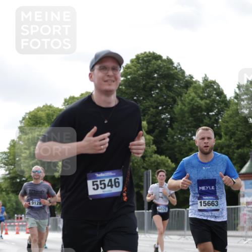29.06.2025 - hella hamburg halbmarathon Jannik Wohlers http://msf.ph/oto/8149669 29.06.2025 10:13:10 Lombardsbrücke 1007, 1859, 2055, 2721, 2904, 2987, 3729, 4187, 4795, 4950, 5232, 5546, 6026, 6717, 6724, 7346, 7446, 7447, 7460, 7913, 8279, 9128, 9612, 10977, 12313, 12797, 12928, 12929, 13331, 13928, 15663, 16491, 17472, 17474, 18222, 18231, 19035, 19190 meine-sportfotos.de