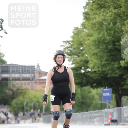 29.06.2025 - hella hamburg halbmarathon Jannik Wohlers http://msf.ph/oto/8149720 29.06.2025 09:14:10 Lombardsbrücke  meine-sportfotos.de