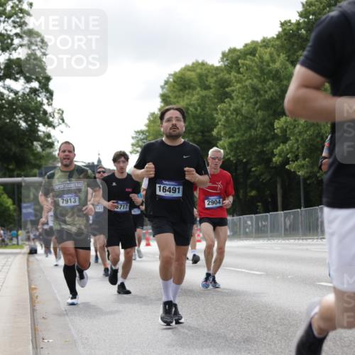 29.06.2025 - hella hamburg halbmarathon Jannik Wohlers http://msf.ph/oto/8149766 29.06.2025 10:13:14 Lombardsbrücke 1131, 2055, 2359, 2721, 2904, 2987, 4795, 4950, 5232, 5546, 5631, 6026, 6717, 6724, 7446, 7447, 7460, 7462, 7913, 8279, 9128, 9612, 9631, 10977, 12313, 12797, 12928, 12929, 13331, 13928, 15085, 15663, 16491, 17472, 18222, 18231, 19190 meine-sportfotos.de