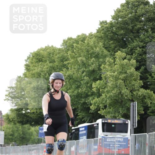 29.06.2025 - hella hamburg halbmarathon Jannik Wohlers http://msf.ph/oto/8149854 29.06.2025 09:14:11 Lombardsbrücke  meine-sportfotos.de