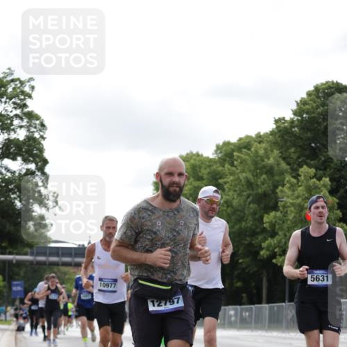 29.06.2025 - hella hamburg halbmarathon Jannik Wohlers http://msf.ph/oto/8149858 29.06.2025 10:13:19 Lombardsbrücke 1131, 1480, 2055, 2359, 2721, 2904, 2987, 4001, 4795, 4950, 5232, 5631, 5719, 6026, 6717, 6724, 7462, 7913, 8279, 8673, 9128, 9631, 10977, 11441, 12313, 12797, 12928, 12929, 15085, 15663, 15721, 15722, 16491, 17472, 18231, 19190 meine-sportfotos.de