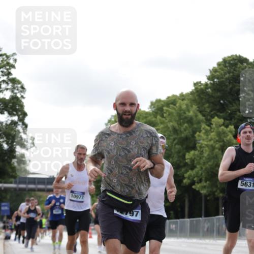 29.06.2025 - hella hamburg halbmarathon Jannik Wohlers http://msf.ph/oto/8149873 29.06.2025 10:13:19 Lombardsbrücke 1131, 1480, 2055, 2359, 2721, 2904, 2987, 4001, 4795, 4950, 5232, 5631, 5719, 6026, 6717, 6724, 7462, 7913, 8279, 8673, 9128, 9631, 10977, 11441, 12313, 12797, 12928, 12929, 15085, 15663, 15721, 15722, 16491, 17472, 18231, 19190 meine-sportfotos.de