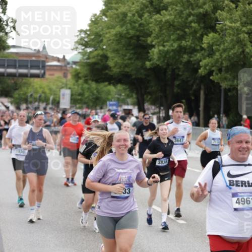 29.06.2025 - hella hamburg halbmarathon Jannik Wohlers http://msf.ph/oto/8149904 29.06.2025 10:50:17 Lombardsbrücke 1930, 2200, 3184, 3229, 3647, 3838, 4642, 4695, 4771, 4961, 5131, 6178, 7133, 7161, 7505, 7938, 8200, 8833, 8834, 9096, 9168, 9933, 10437, 10744, 12392, 12393, 14762, 15017, 15105, 15416, 15467, 16501, 16593, 17337, 17648, 17790, 18067, 18092, 18483 meine-sportfotos.de