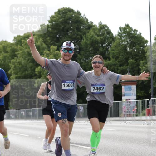 29.06.2025 - hella hamburg halbmarathon Jannik Wohlers http://msf.ph/oto/8149960 29.06.2025 10:13:23 Lombardsbrücke 1131, 1480, 2055, 2359, 2721, 2904, 2987, 4001, 4795, 5232, 5631, 5719, 6026, 6710, 6717, 7462, 7913, 8673, 9128, 9631, 10442, 10443, 10977, 11441, 12313, 12797, 12928, 12929, 15085, 15663, 15721, 15722, 16491, 17472, 17985, 19190 meine-sportfotos.de